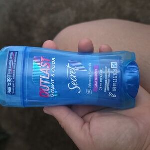 Secret Outlast, Sweat &‎ Odor, 72-Hour, Clear Gel, Clean Lavender Scent,
